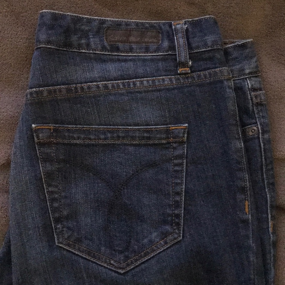 “Boyfriend” dark washed Calvin Klein jeans!